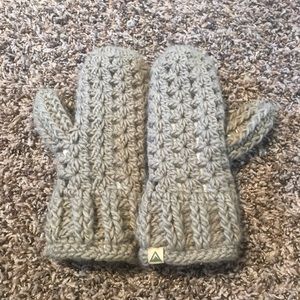 $5 for 2 or more NWOT mittens